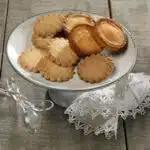 Biscuits sec de la biscuiterie de Pont Aven dans une coupelle