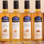 Plusieurs bouteilles d'huile de la société Guénard