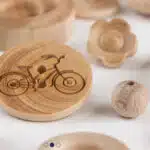 Boutons en bois de formes différentes de la marque Kocher