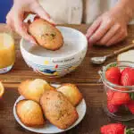Petit déjeuner avec madeleine d'Armor et bol Armor délices