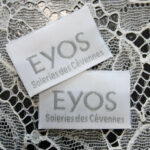 Etiquettes de vetements de la marque EYOS