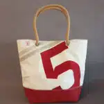 Sac cabs en toile recyclée avec le chiffre 5 en rouge