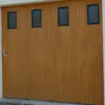 Porte de garage en bois