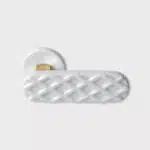poignée de porte porcelaine blanche à motif