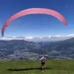 Petite voile rose, avant le décollage