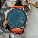 Montre cadran vert d'eau et bracelet orange