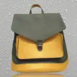 sac à dos en cuir jaune et kaki