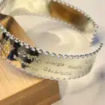 Bracelet plat large, gravé