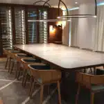 Aménagement d'intérieur - table et chaises