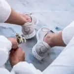 Chaussures et baskets recyclables, chaussures en lin de couleur claire
