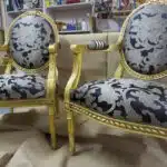 Tapissier - 2 fauteuils anciens rénovés