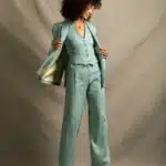 femme avec veste tailleur