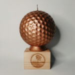Bougie balle de golf sur socle bois