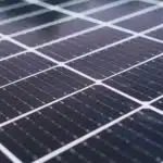 des panneaux solaires