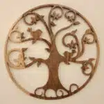 Objets décoratifs en bois, disque en bois découpé représentant un arbre