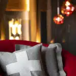 Coussins en laine avec croix de Savoie