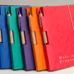 Objets promotionnels, carnet avec crayons.