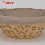 Vannerie artisanale - corbeille en osier avec un tissu beige