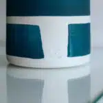 Pot bleu et blanc