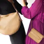 2 sac bandoulière de couleur beige